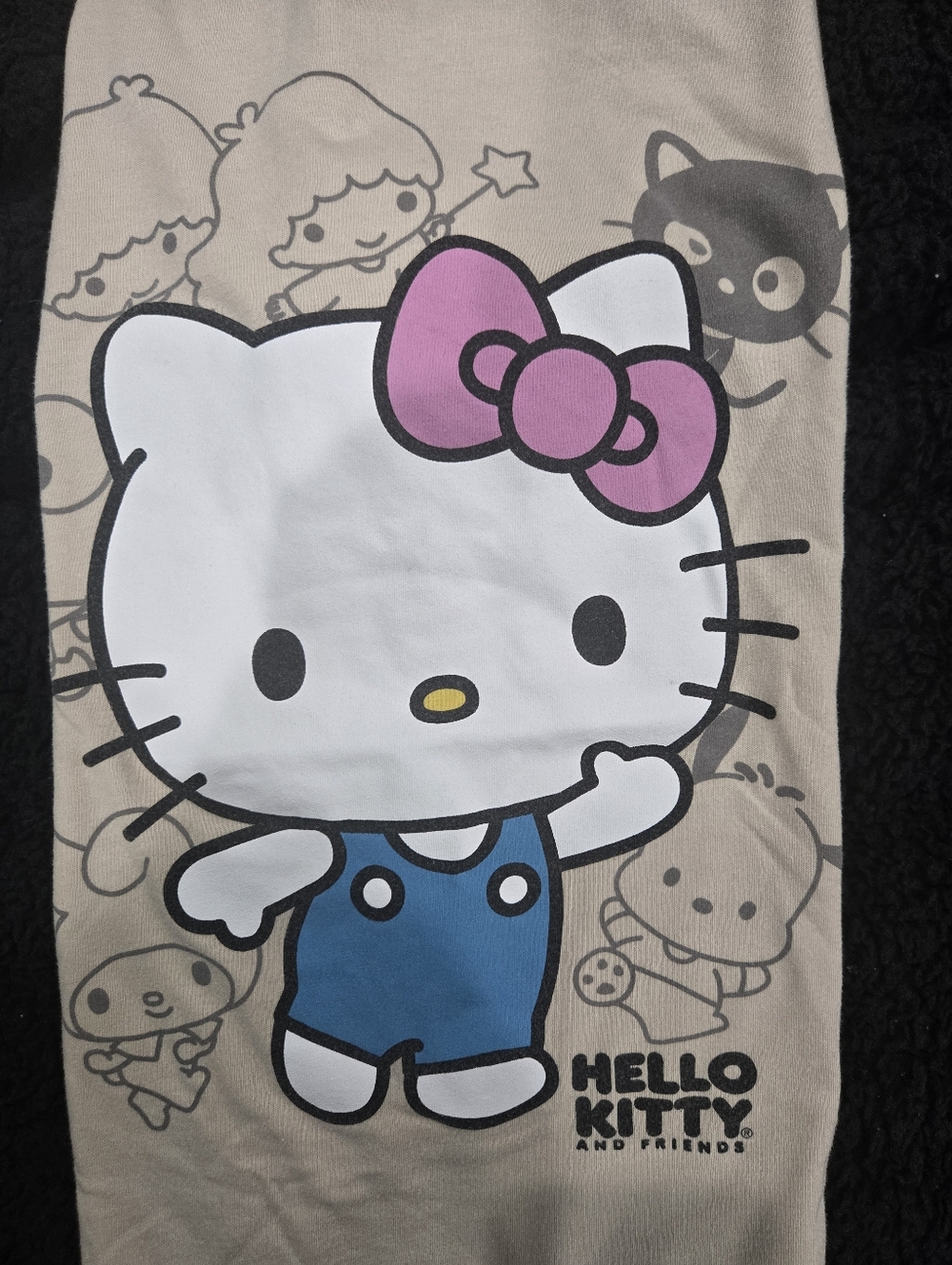 Hello Kitty & Friends Tee - Picture 3 of 3